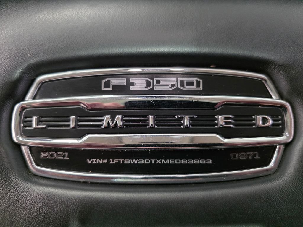 Used 2021 Gray Ford Limited image 29