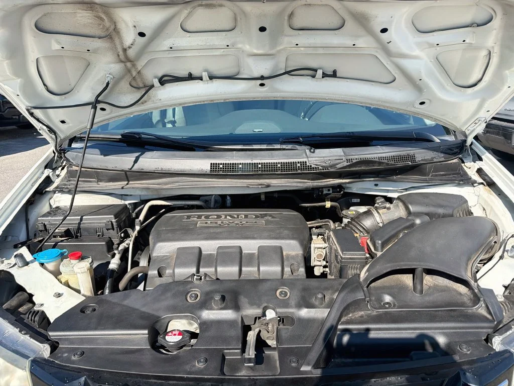 Used 2016 White Honda EX-L image 32