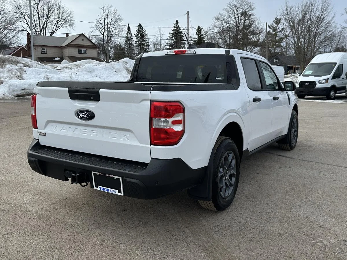 New 2026 White Ford XLT image 5