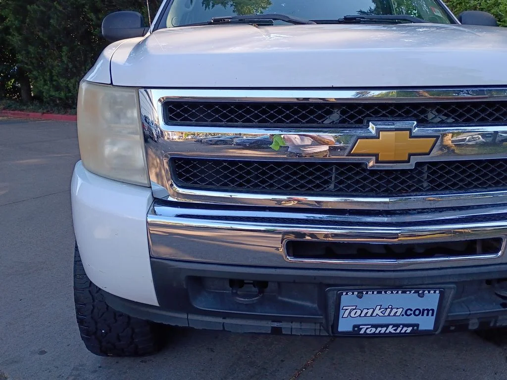 Used 2009 Summit White (Fleet) Chevrolet LT image 11