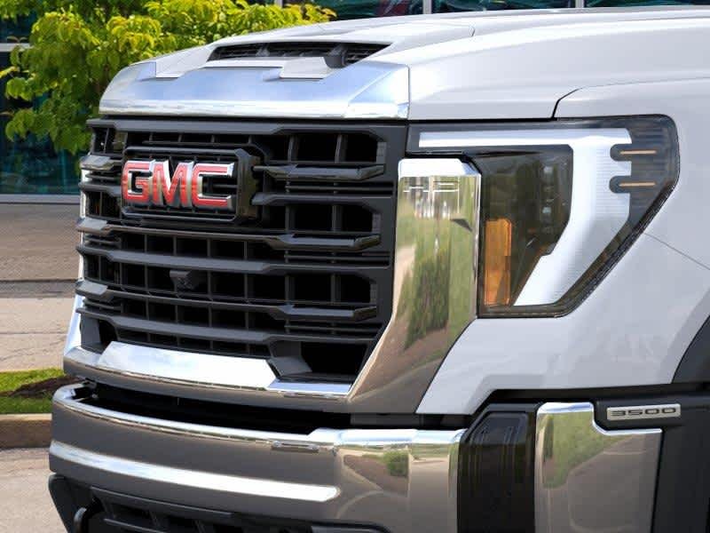 2026 GMC Sierra 3500HD Pro - Photo 13