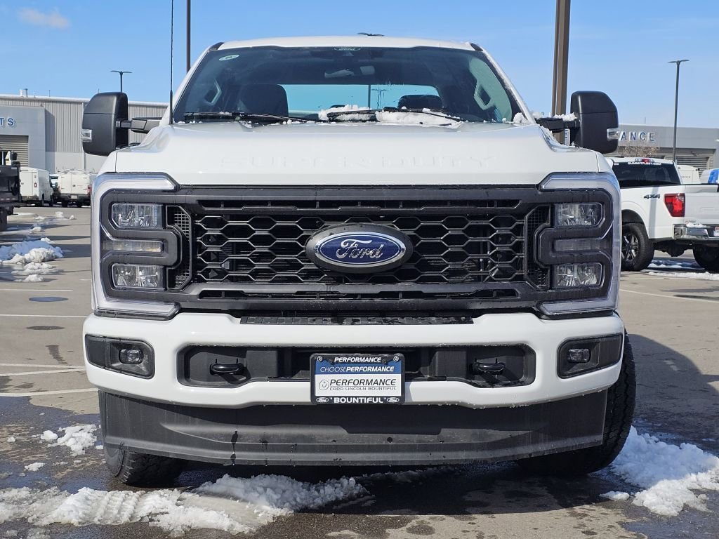 New 2026 Oxford White Ford XL/STX image 3