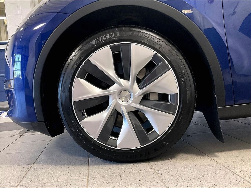 Used 2023 Blue Tesla Long Range image 7