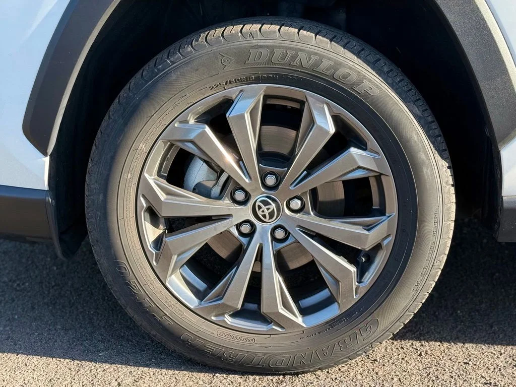 Certified Used 2023 Pearl Toyota Limited image 9