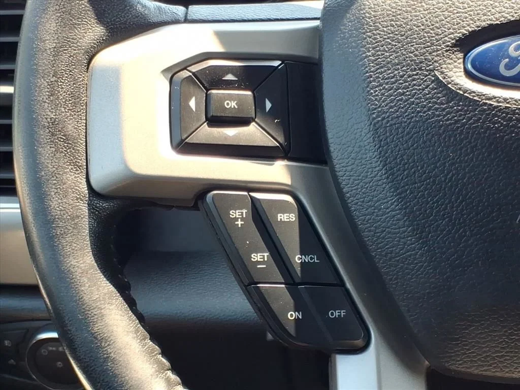 Used 2018 Red Ford Lariat image 11