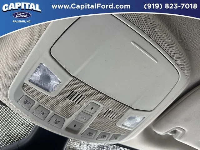 Used 2023 Blue Ford SEL image 33
