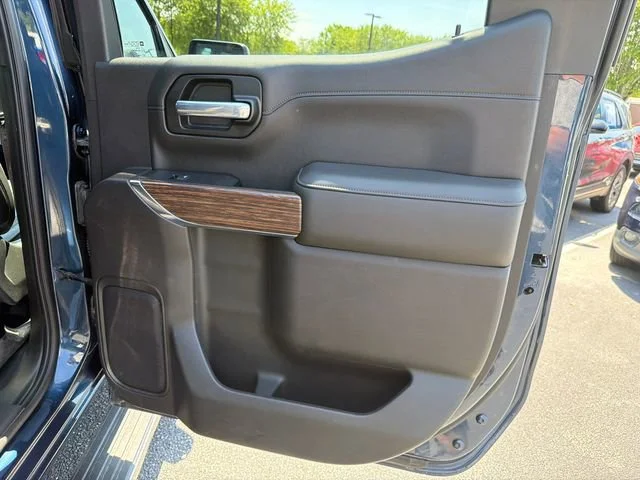 Used 2021 NORTHSKY BLUE METALLIC Chevrolet High Country image 16