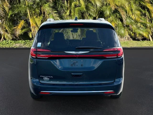 Used 2021 Blue Chrysler Touring L image 7