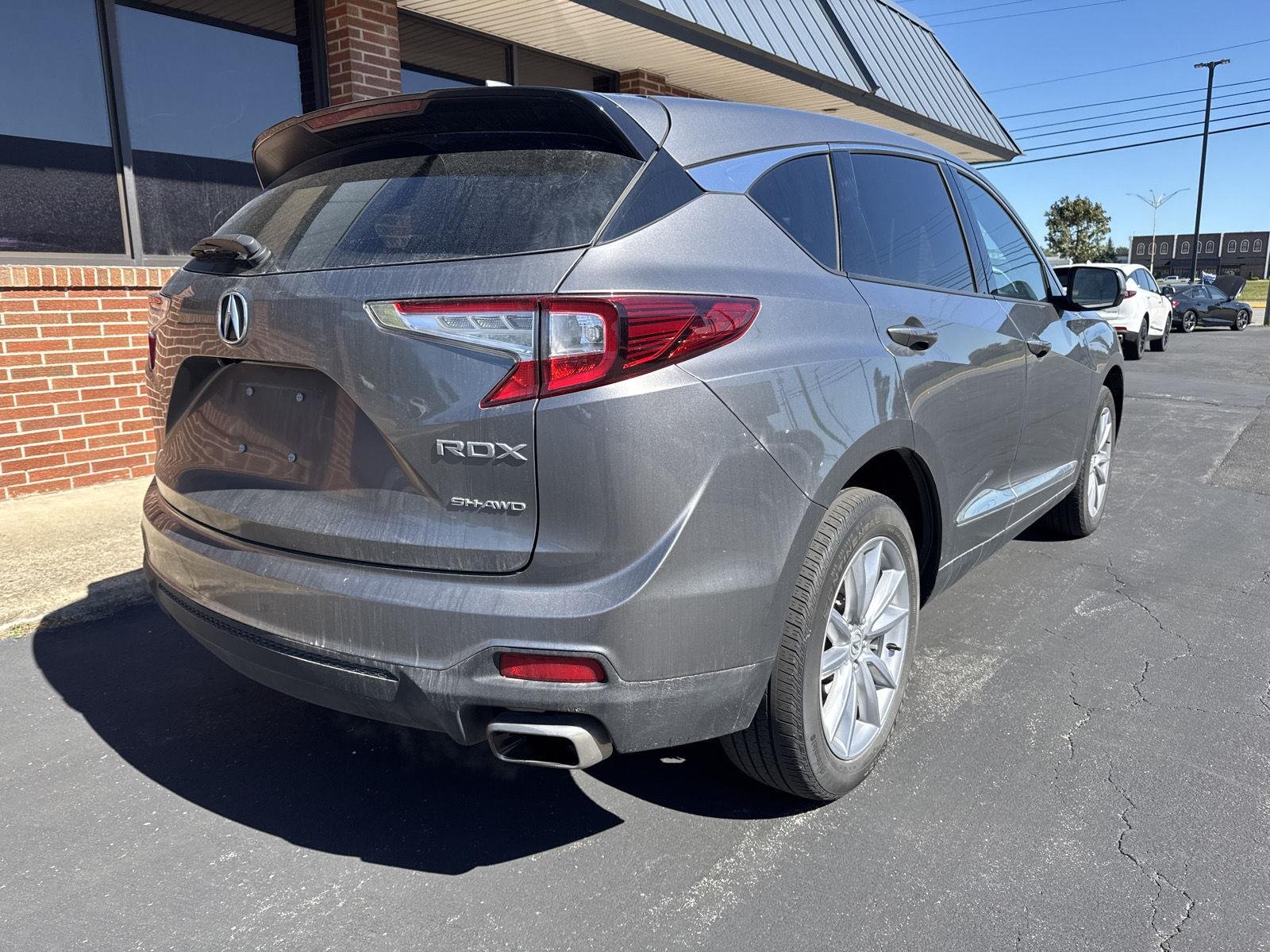 Used 2024 Liquid Carbon Metallic Acura SH-AWD image 6
