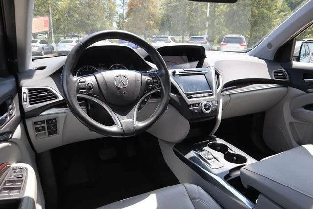Used 2018 Lunar Silver Metallic Acura 3.5L image 25