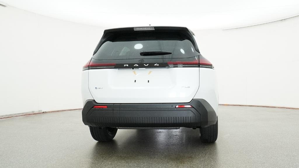 New 2026 Wind Chill Pearl Toyota XLE Premium image 8