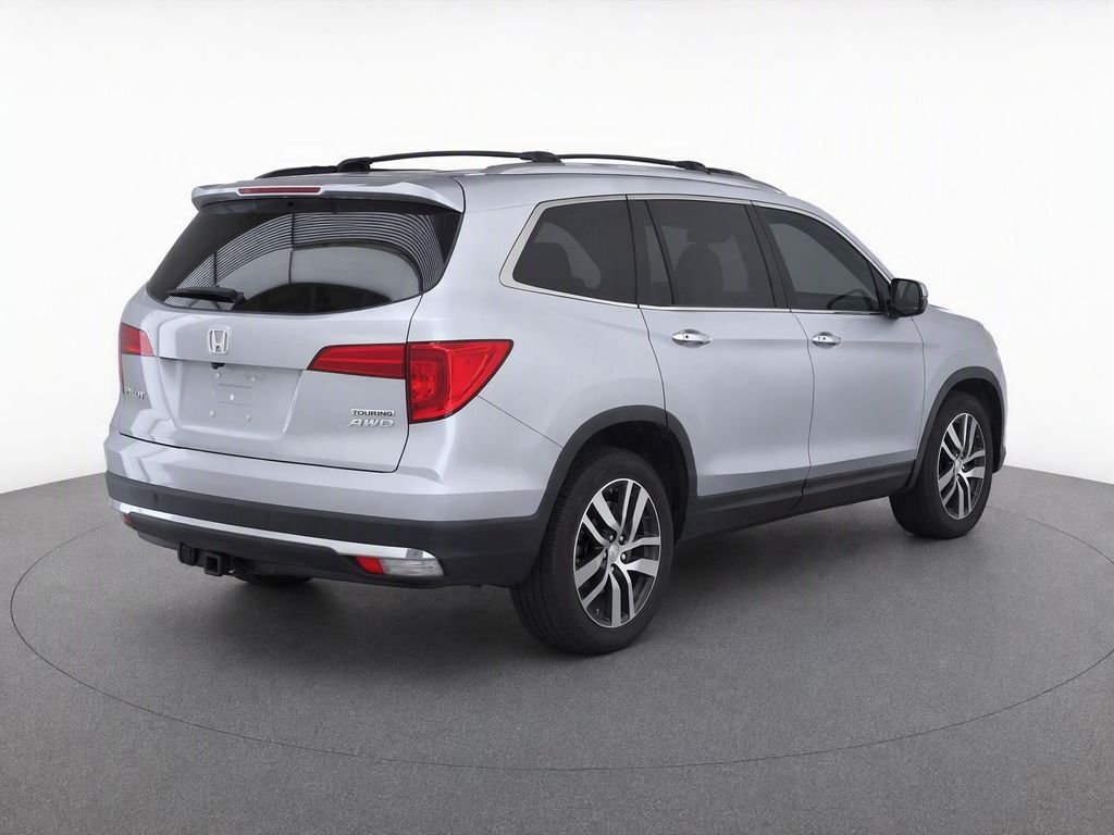 Used 2018 Silver Honda Touring image 4
