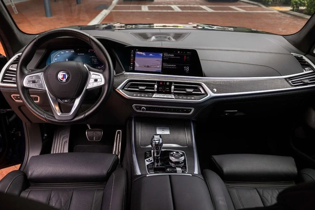 Used 2021 Tanzanite Blue II Metallic BMW ALPINA XB7 image 53