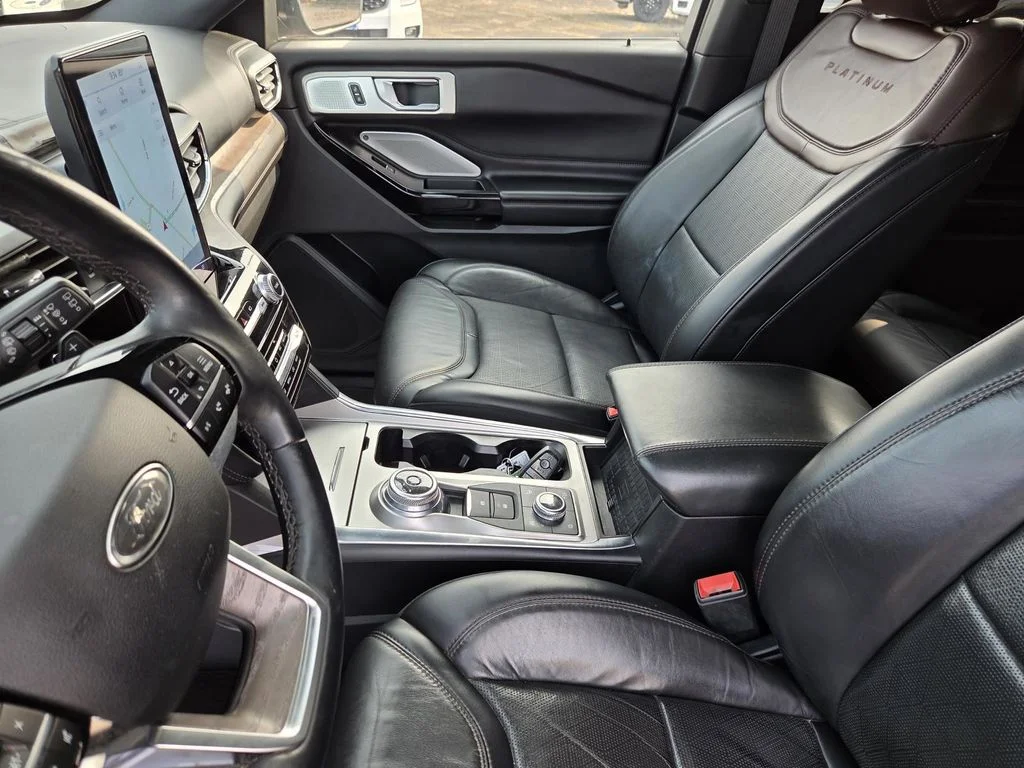 Used 2021 Gray Metallic Ford Platinum image 27