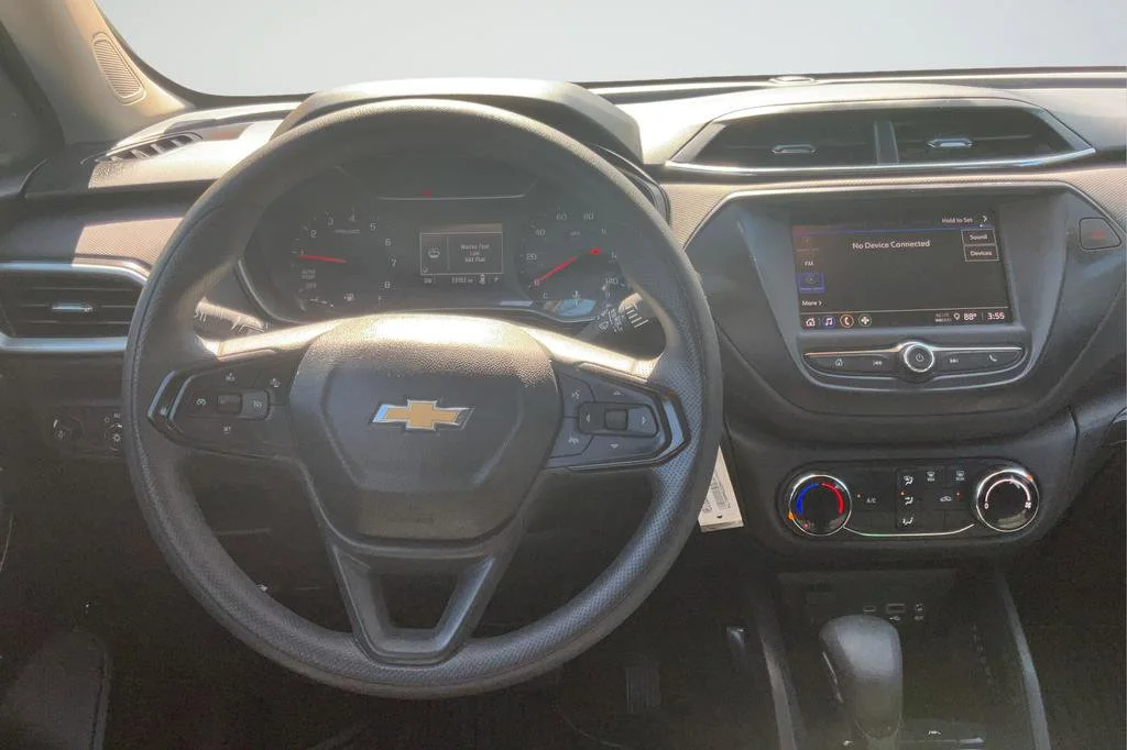 2022 Chevrolet Trailblazer LS - Photo 13
