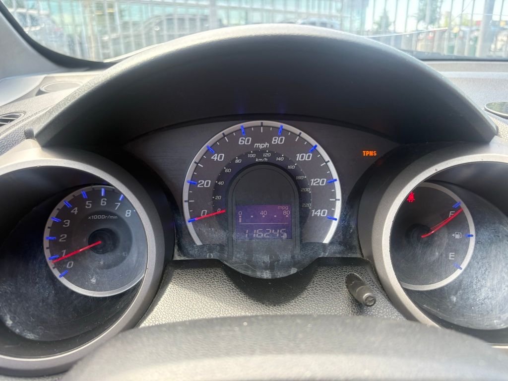 Used 2010  Honda Base image 16