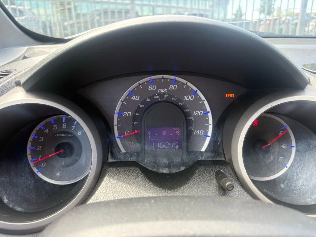 Used 2010  Honda Base image 16