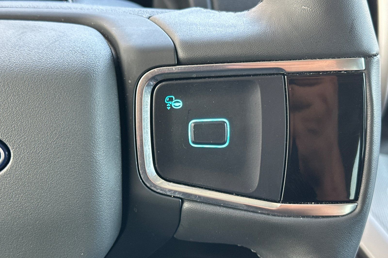 Used 2025 White Ford Active image 27