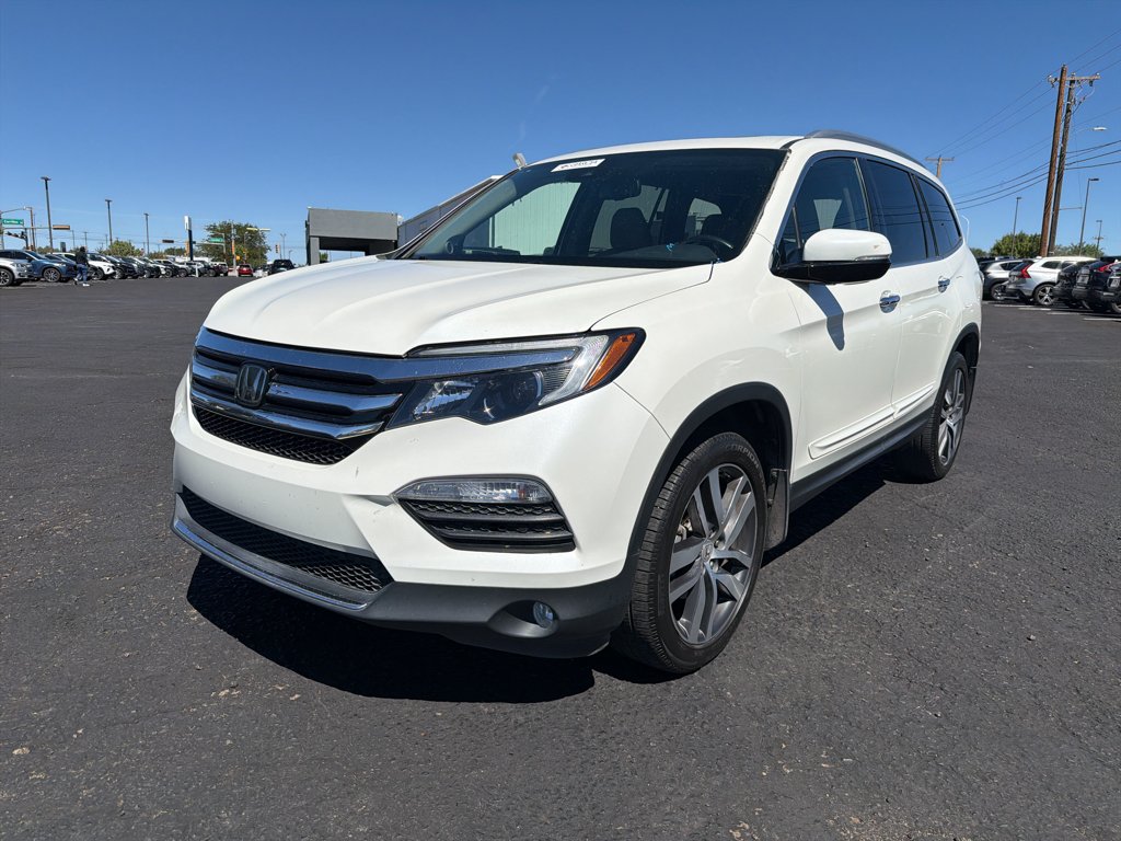 Used 2017 White Diamond Pearl Honda Touring image 1