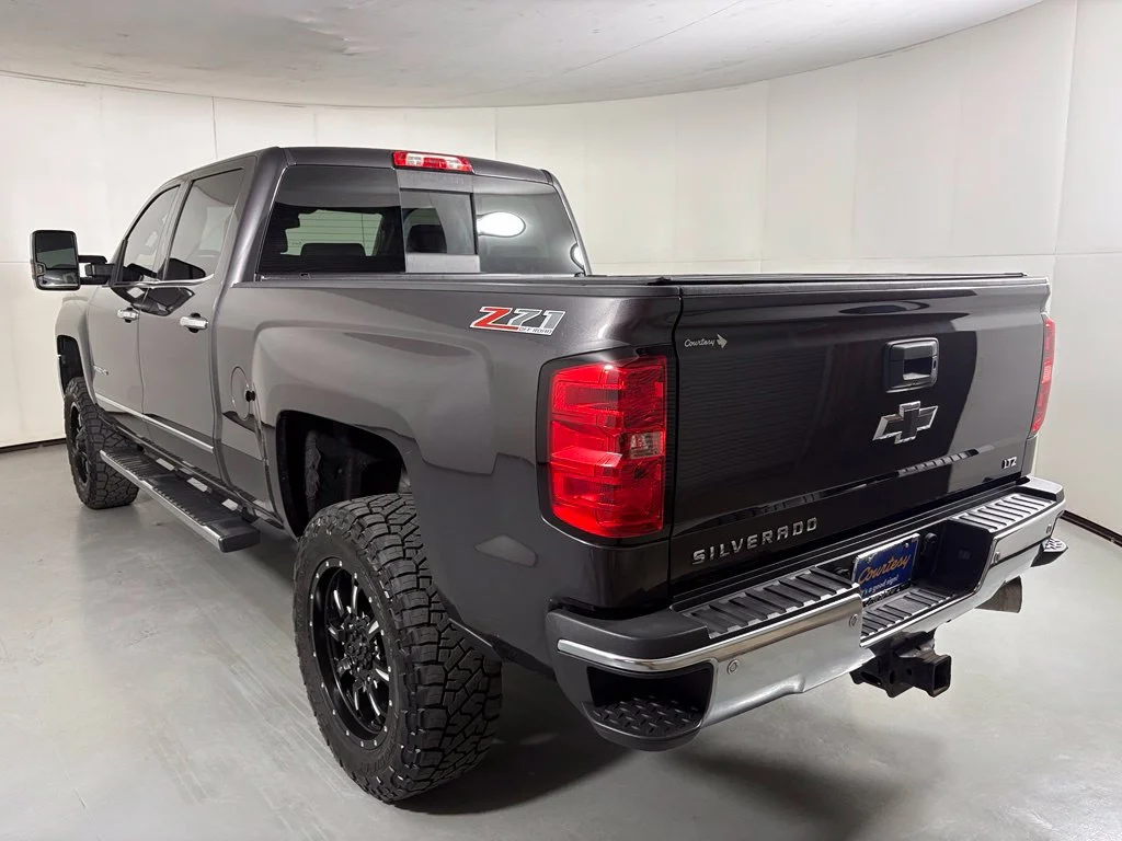 Used 2015 Gray Chevrolet LTZ image 6