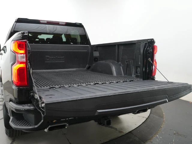 Used 2024 Black Chevrolet RST image 17