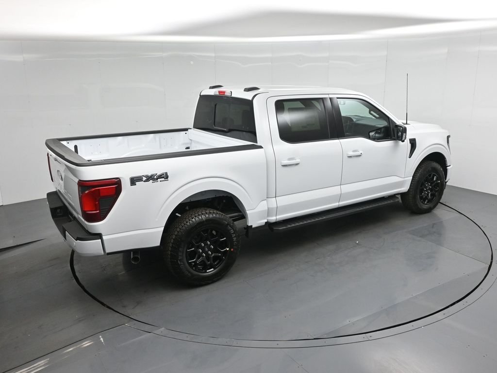 New 2026 Oxford White Ford XLT image 38