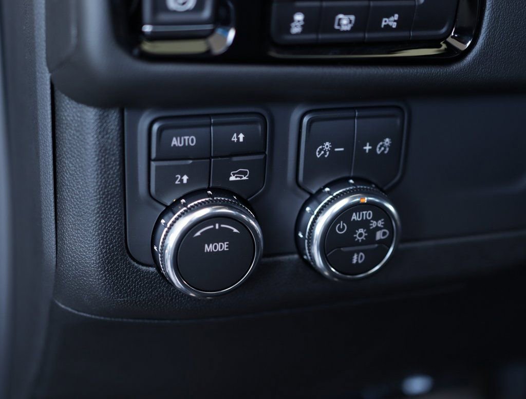 2026 GMC Yukon XL Denali - Photo 11