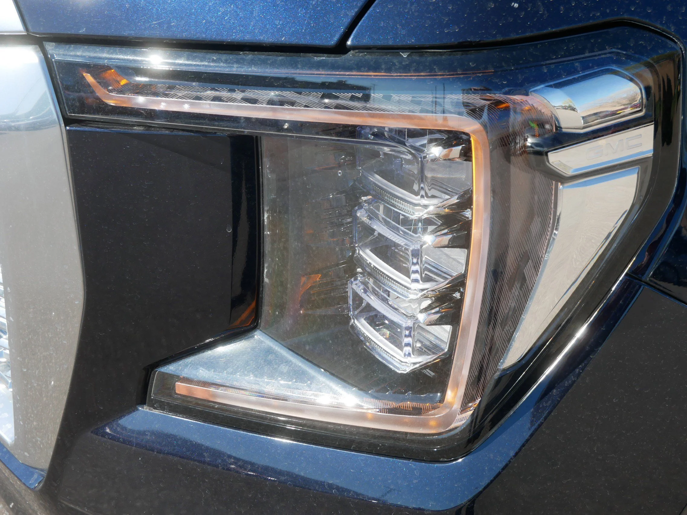 2022 GMC Yukon XL SLT - Photo 15