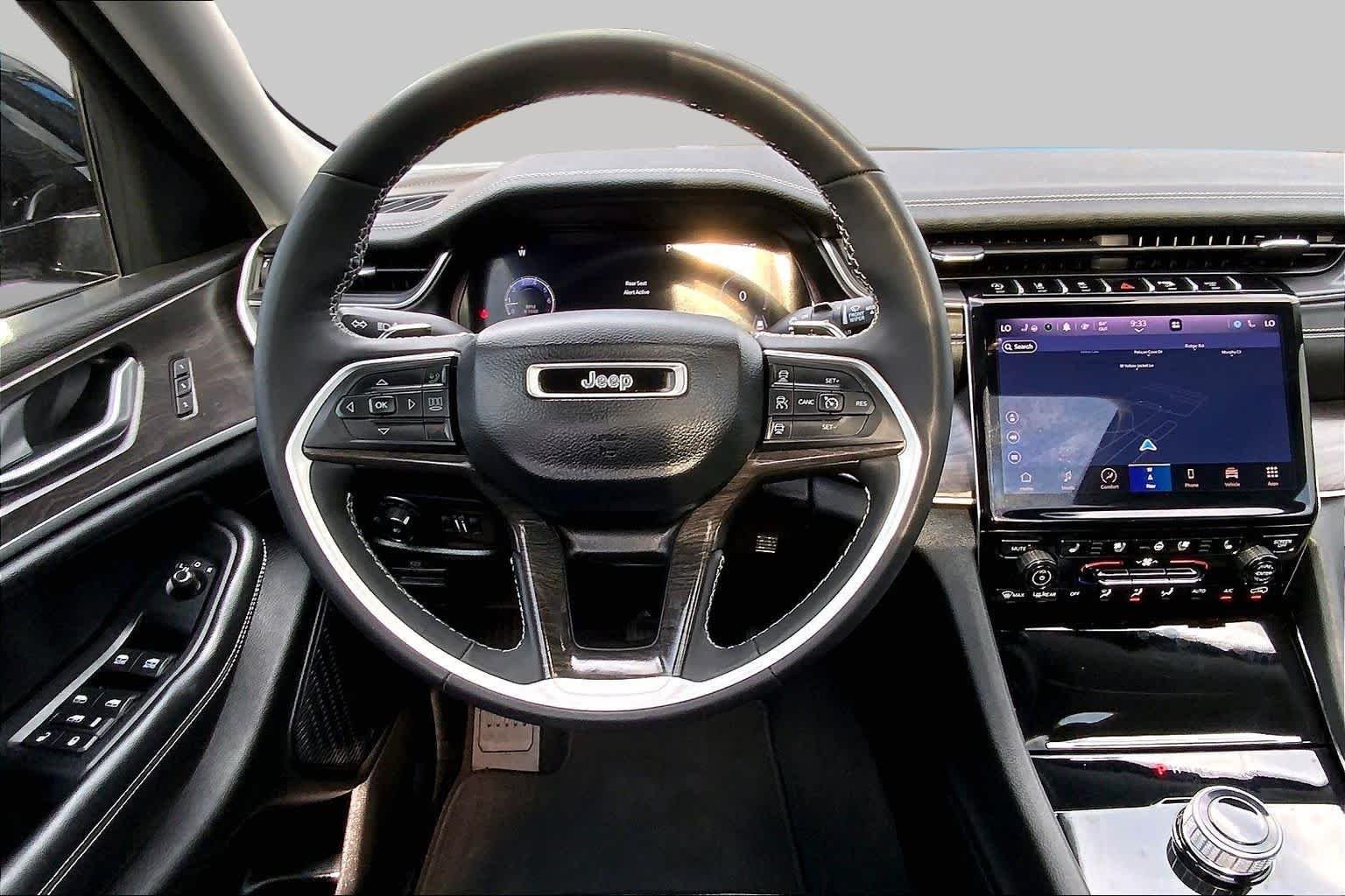 2023 Jeep Grand Cherokee 6