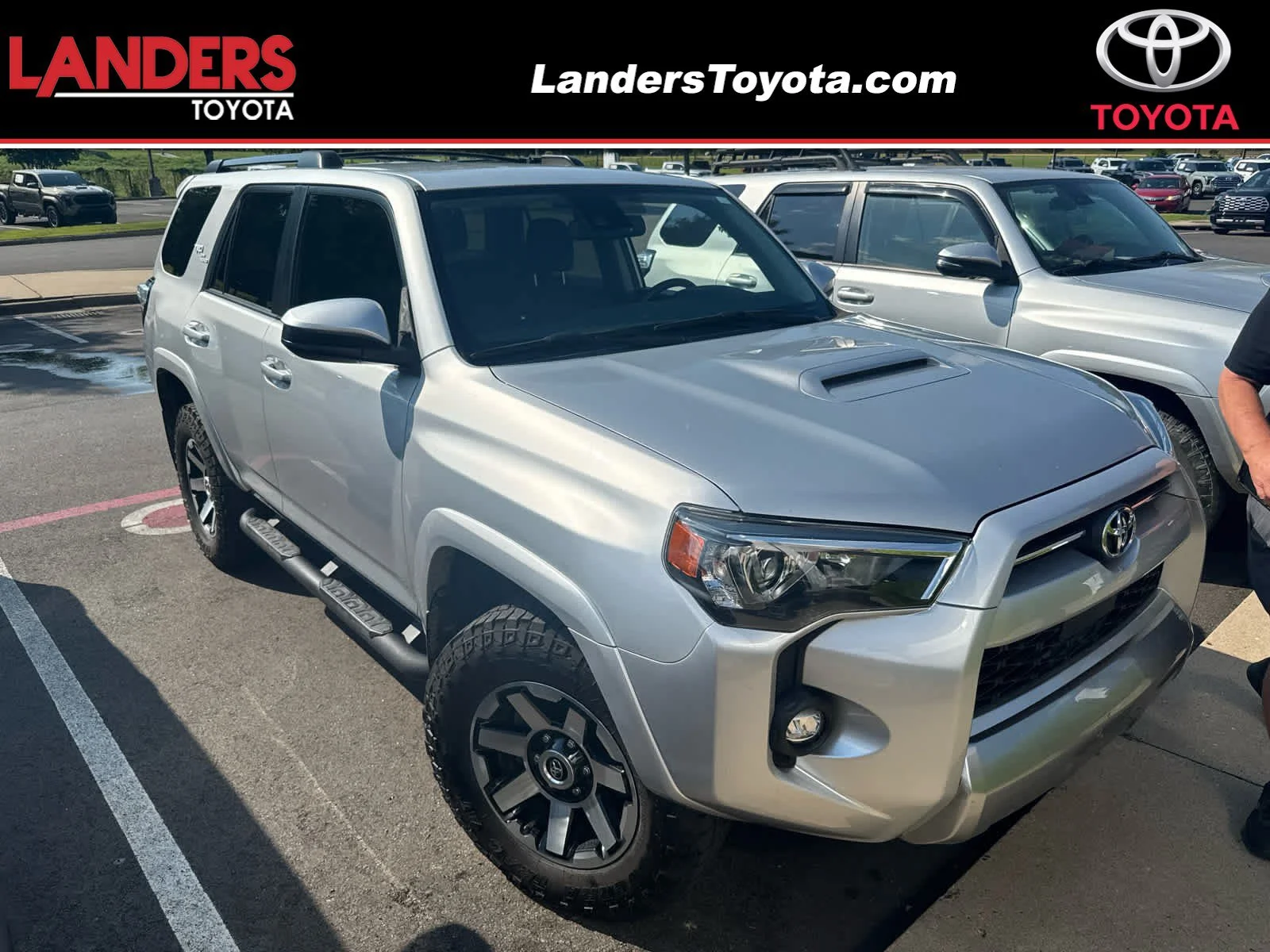 2021 Toyota 4Runner Off-Road 4WD V6's photo