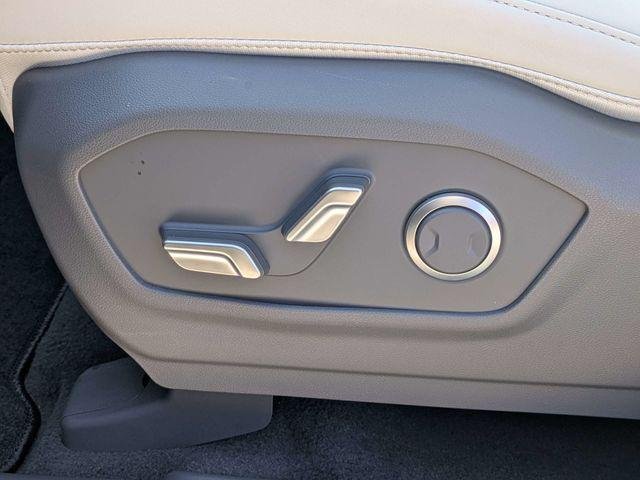 New 2027 Gray Hyundai SEL FWD image 21