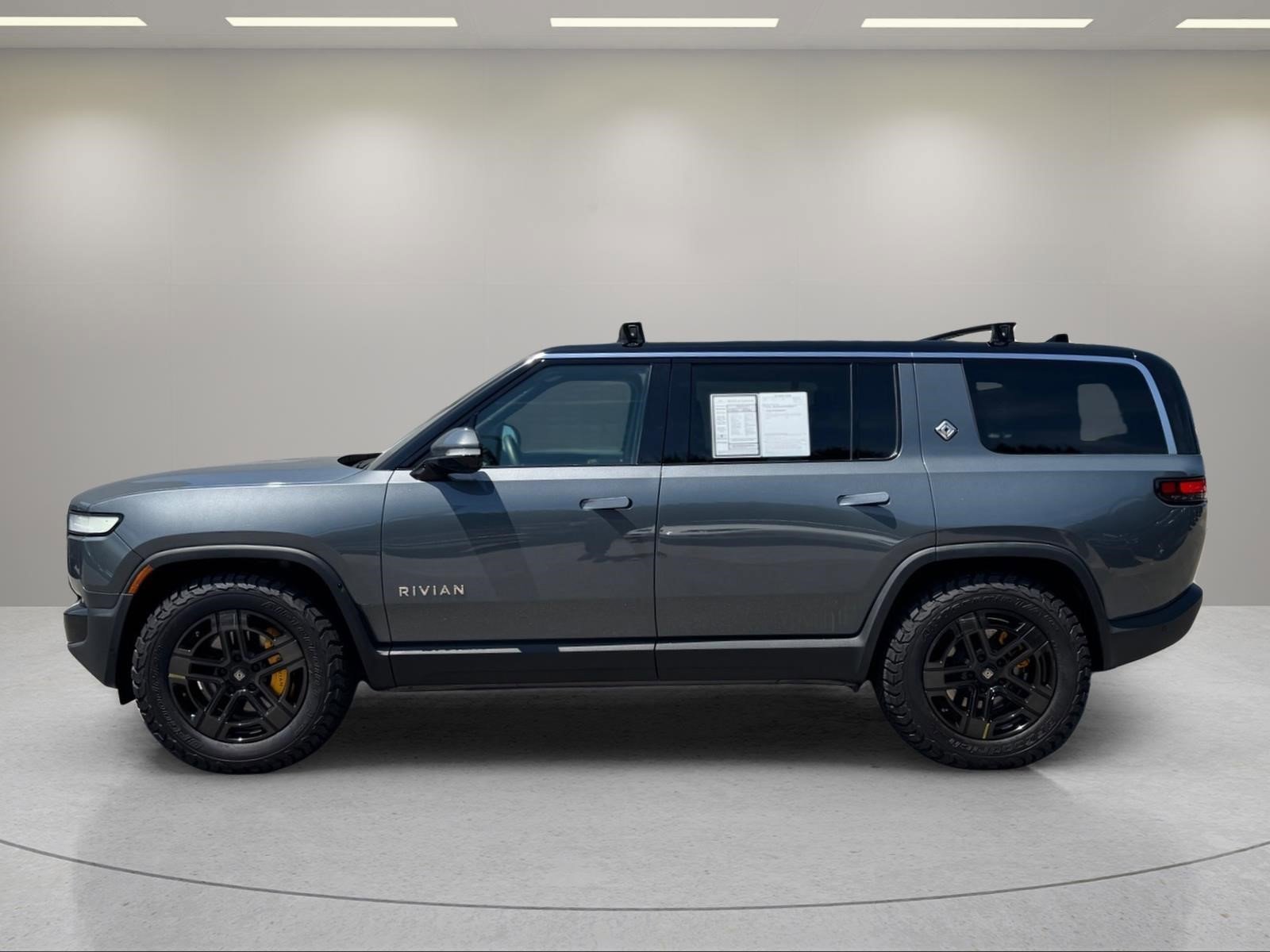 Used 2022 Rivian R1S Launch Edition with VIN 7PDSGABL6NN000511 for sale in Greenville, SC