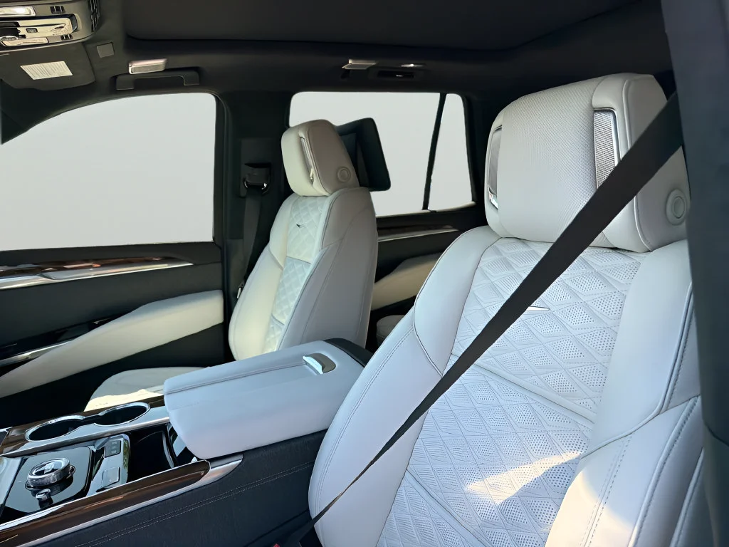 2026 Cadillac Escalade Platinum Sport - Photo 18