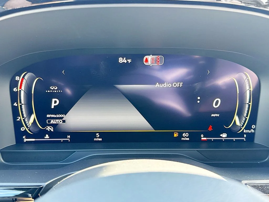 New 2027 RADIANT WHITE INFINITI Luxe AWD image 12