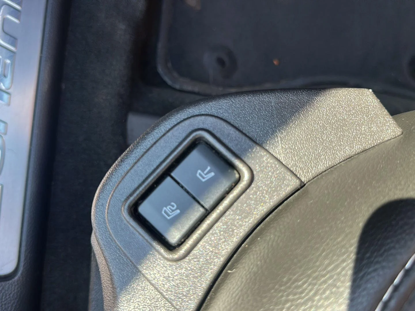 Used 2016 Magnetic FORD SEDAN image 16