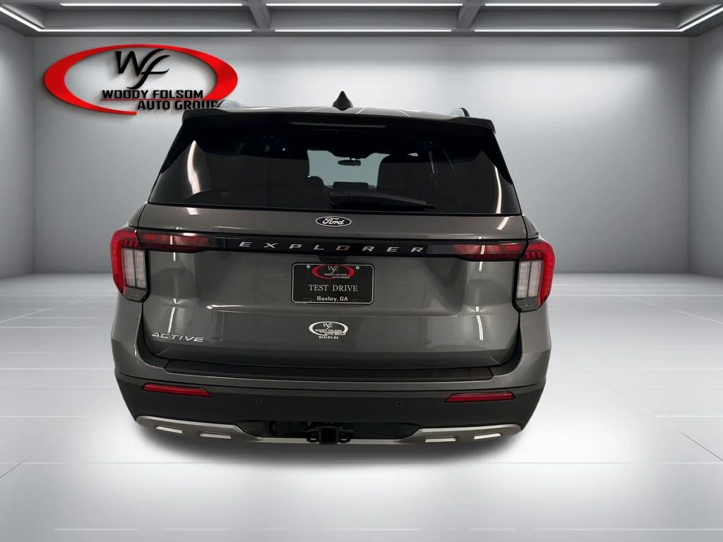 New 2027 Carbonized Gray Metallic Ford Active image 7