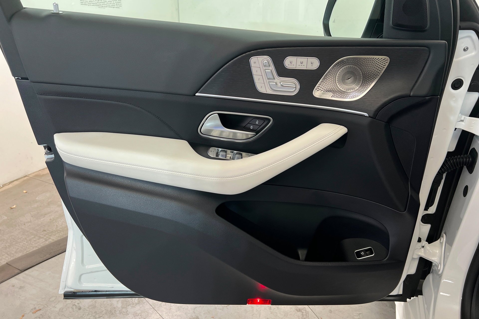 New 2026 Polar White Mercedes-Benz GLE 450 image 40
