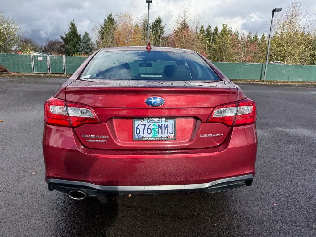 Used 2019 Crimson Red Pearl Subaru 2.5i image 6