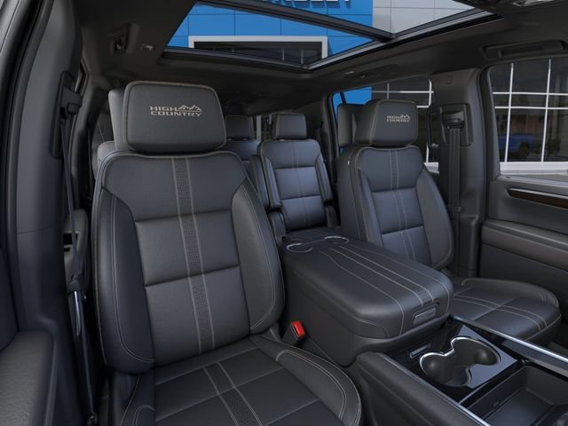 2026 Chevrolet Suburban High Country - Photo 16