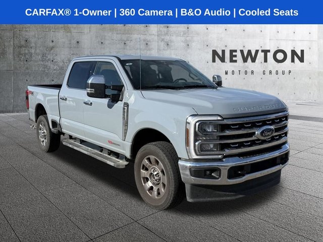 Pre-Owned 2025 Ford F-350 Lariat 4WD 4 Door Crew Cab Truck