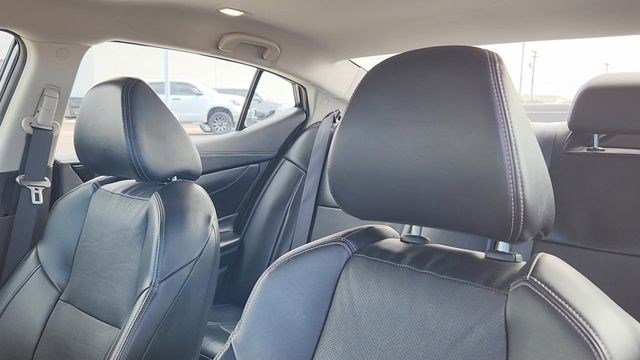 2023 Nissan Maxima SV - Photo 10