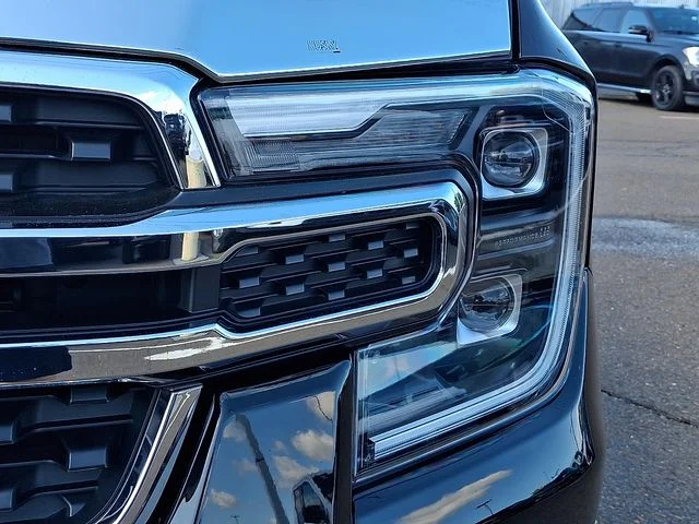 Used 2024 Shadow Black Ford Lariat image 9