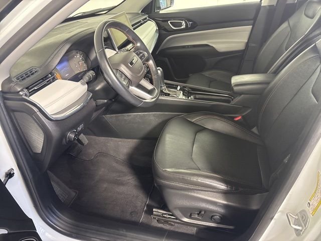 Certified Used 2022 White Jeep Limited image 15