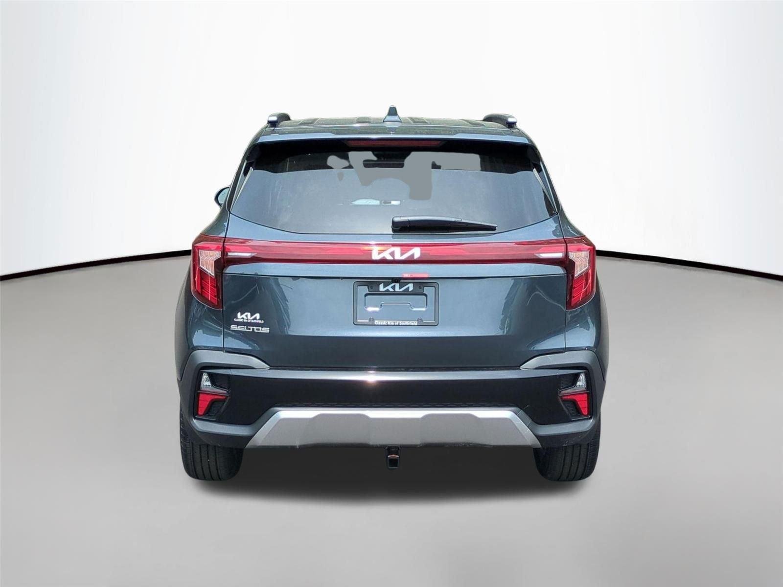 New 2026 Gravity Gray Kia S image 4