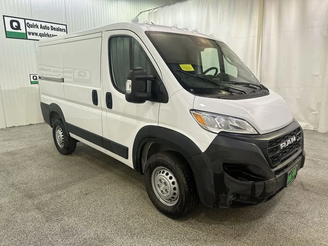 2026 RAM ProMaster Cargo Van Tradesman 1500 Low Roof 118 WB w/Pass Seat