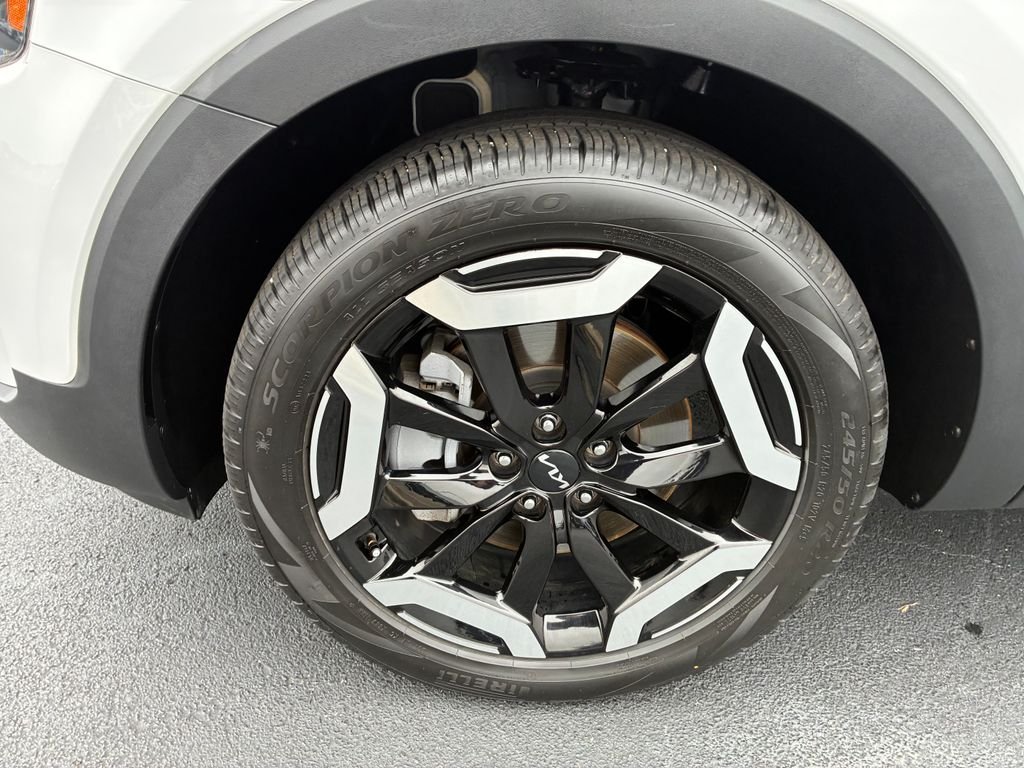 Certified Used 2024 White Kia S image 10
