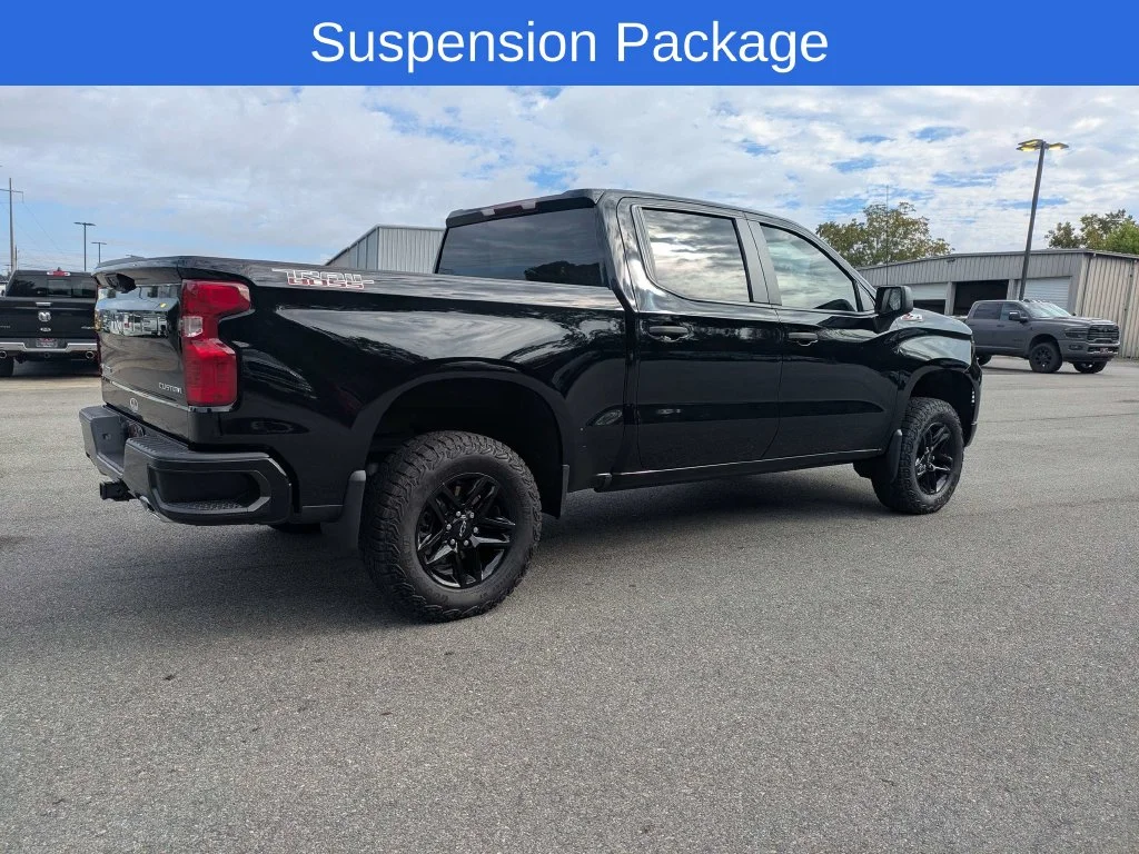 Used 2025 Black Chevrolet Custom Trail Boss image 4