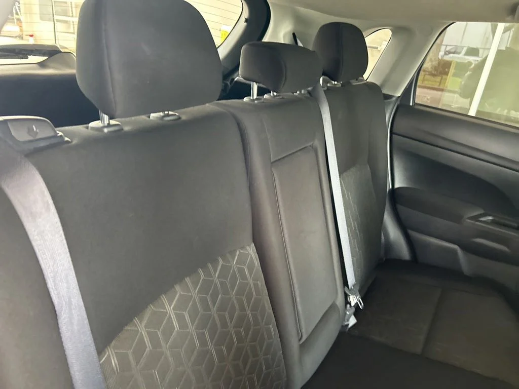 Used 2024 Gray Mitsubishi  image 21