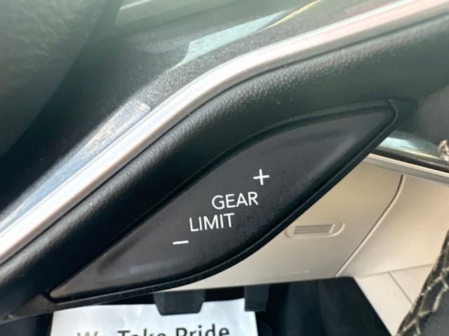 Used 2024 White Jeep Base image 31