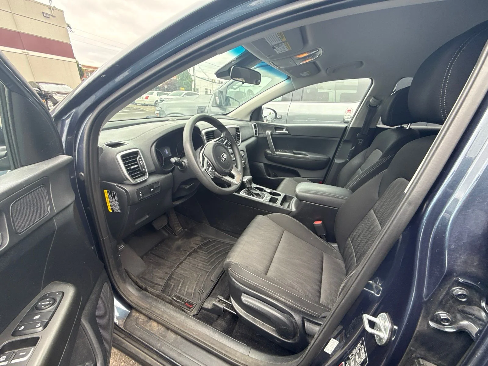 Used 2022 Pacific Blue Kia LX image 2